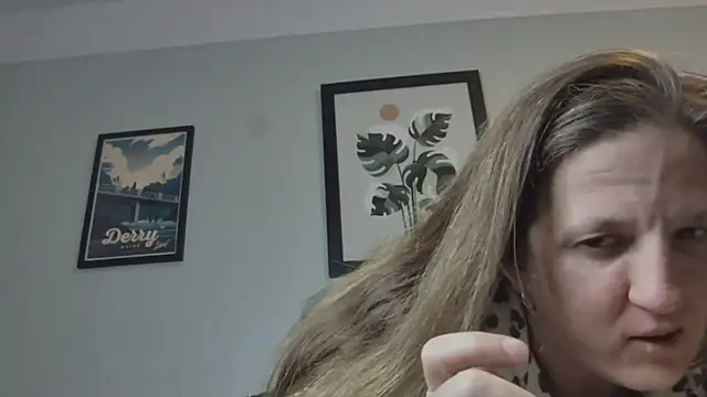 Snapshot of MissMera chatting on 12.13.24 MissMera online show from 12.13.24