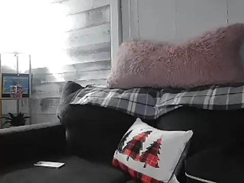 Snapshot of AshleyRain chatting on 12.23.25 AshleyRain online show from 12.23.25