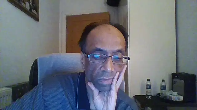 rauncher1 online show from 10.15.25