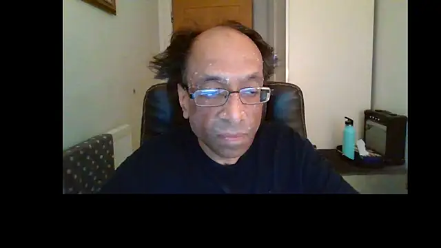 Snapshot of rauncher1 chatting on 06.11.26 rauncher1 online show from 06.11.26