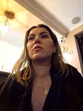 FeliciaKrige online show from 02.21.25