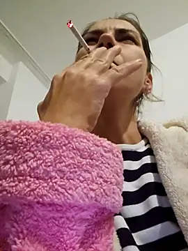 FeliciaKrige online show from 10.30.25