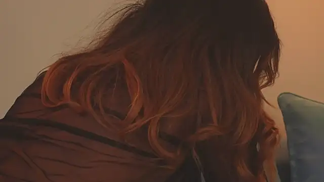 YaaraCollins online show from 02.23.25