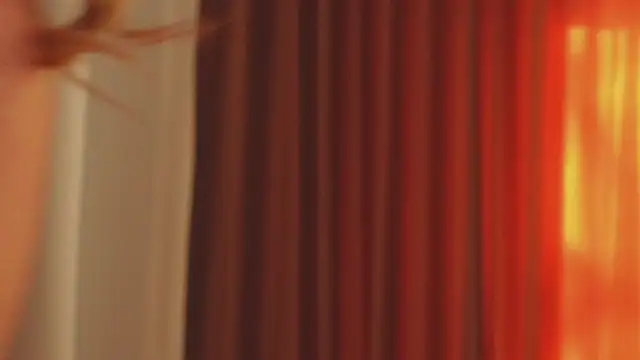 YaaraCollins online show from 03.04.25