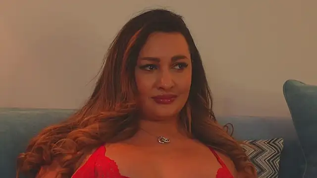 YaaraCollins online show from 03.09.25