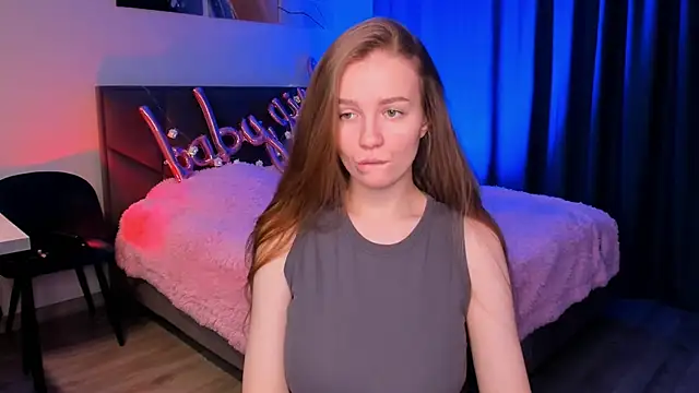 SweetMilkis online show from 01.15.25