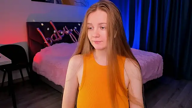 SweetMilkis online show from 02.12.25