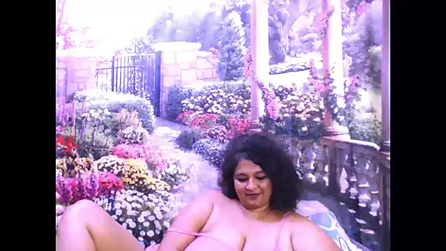 Snapshot of indianstar75 chatting on 03.15.25 indianstar75 online show from 03.15.25