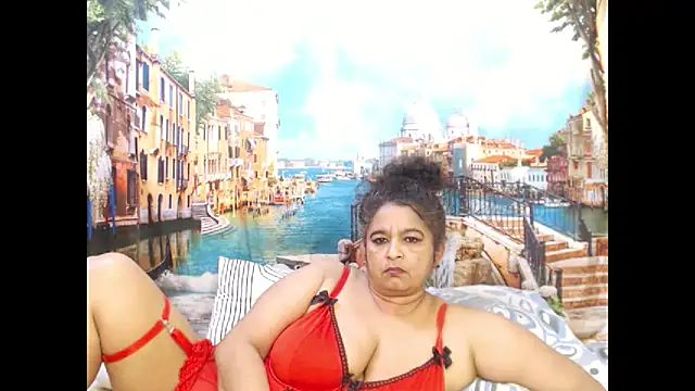 Snapshot of indianstar75 chatting on 10.14.25 indianstar75 online show from 10.14.25