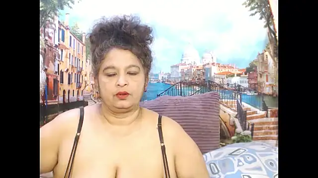 Snapshot of indianstar75 chatting on 10.17.25 indianstar75 online show from 10.17.25