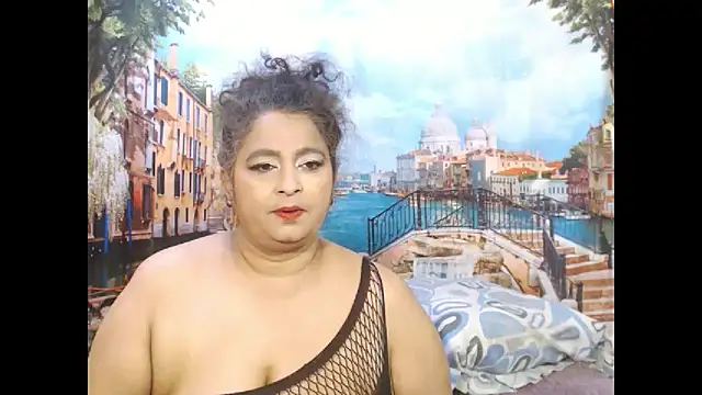 Snapshot of indianstar75 chatting on 10.22.25 indianstar75 online show from 10.22.25