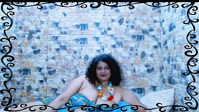 Snapshot of indianstar75 chatting on 11.27.25 indianstar75 online show from 11.27.25