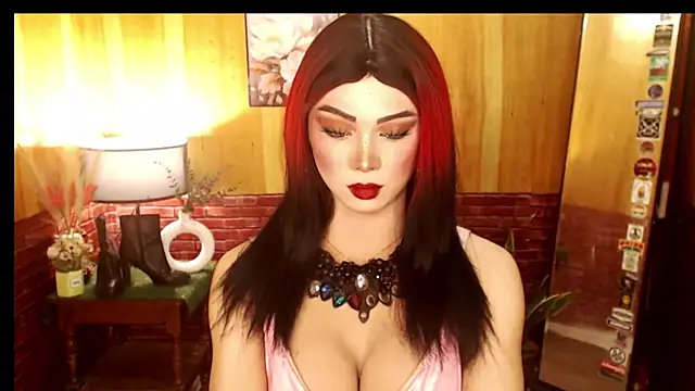 Snapshot of MagneticBeauty chatting on 09.12.25 MagneticBeauty online show from 09.12.25