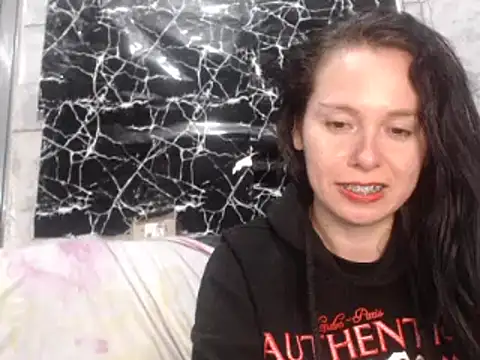 Snapshot of Venusluxodomme chatting on 06.10.26 Venusluxodomme online show from 06.10.26