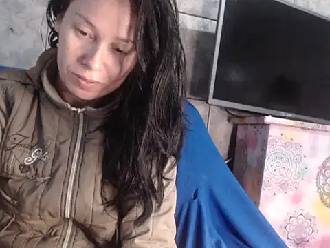 Snapshot of Venusluxodomme chatting on 07.21.26 Venusluxodomme online show from 07.21.26