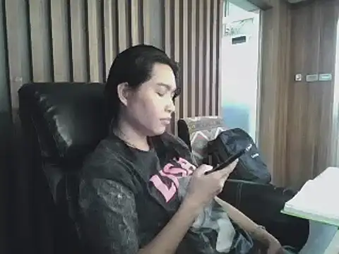 Snapshot of sara_kimoo chatting on 03.06.25 sara kimoo online show from 03.06.25