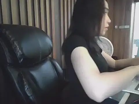 Snapshot of sara_kimoo chatting on 03.14.25 sara kimoo online show from 03.14.25