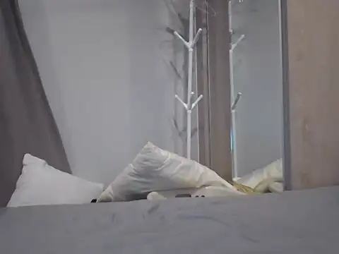 Snapshot of sara_kimoo chatting on 10.03.25 sara kimoo online show from 10.03.25