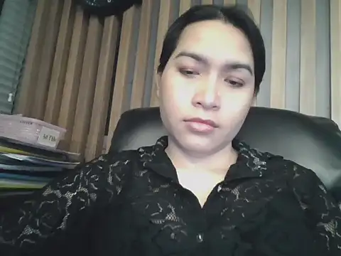 Snapshot of sara_kimoo chatting on 10.08.25 sara kimoo online show from 10.08.25