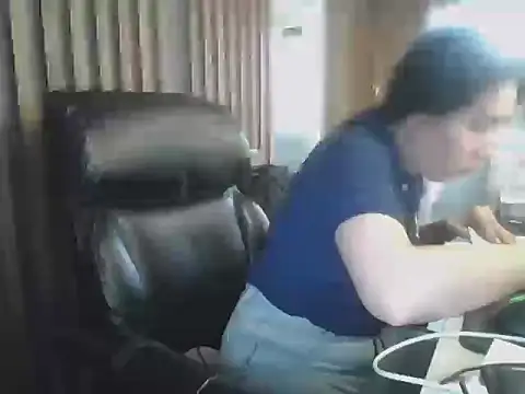 Snapshot of sara_kimoo chatting on 10.13.25 sara kimoo online show from 10.13.25