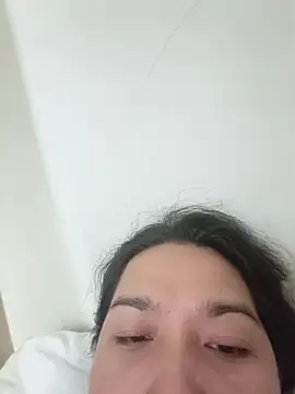 Snapshot of sara_kimoo chatting on 10.24.25 sara kimoo online show from 10.24.25