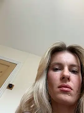 DollyDripp online show from 05.08.26