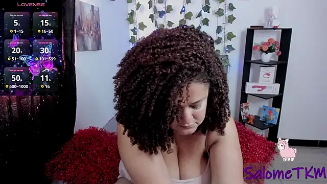 Snapshot of salometkm chatting on 02.20.25 salometkm online show from 02.20.25