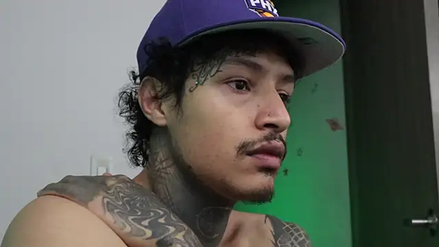 trieone online show from 12.05.25