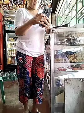 Snapshot of DelightDorothy34 chatting on 04.01.26 DelightDorothy34 online show from 04.01.26