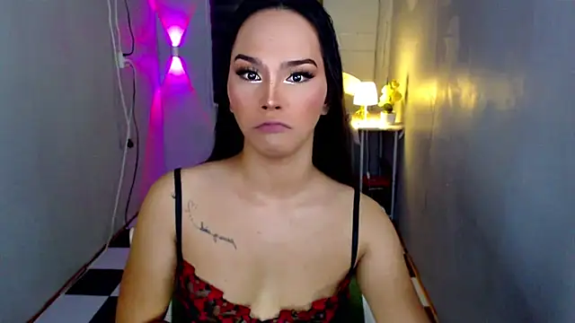 Snapshot of urnaughtydolly69 chatting on 04.26.26 urnaughtydolly69 online show from 04.26.26