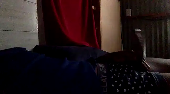 Snapshot of Kwanele02 chatting on 01.05.25 Kwanele02 online show from 01.05.25