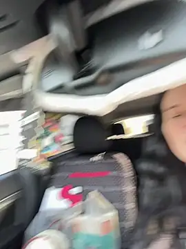 lolabunny9 online show from 12.28.24