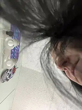 lolabunny9 online show from 01.12.25