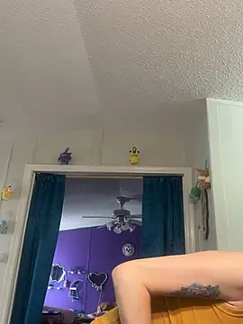 lolabunny9 online show from 03.16.25