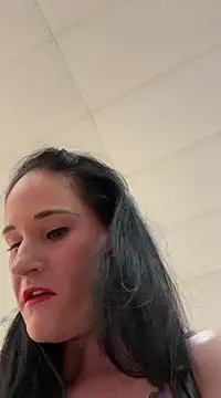 lolabunny9 online show from 03.20.25