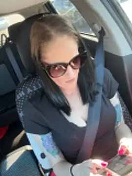 lolabunny9 online show from 01.05.26