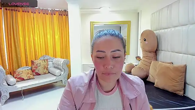 Snapshot of gaby_trent chatting on 03.05.25 gaby trent online show from 03.05.25