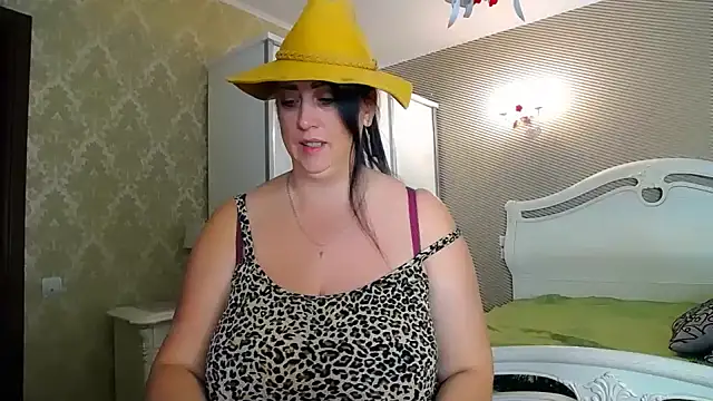 Evelyn Shy online show from 01.01.25