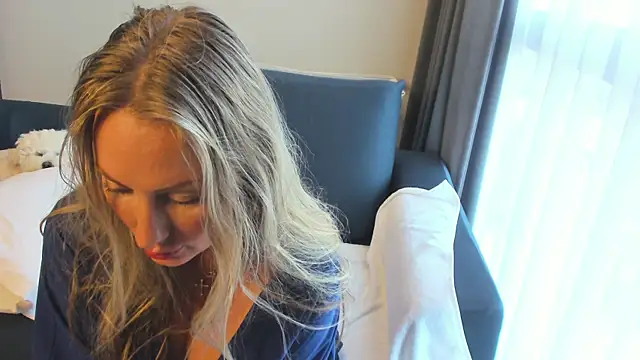 Veola new online show from 01.15.26