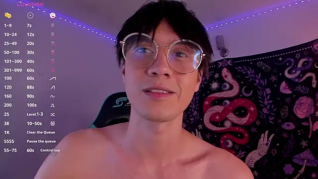 Snapshot of LeaneSeb chatting on 01.11.25 LeaneSeb online show from 01.11.25