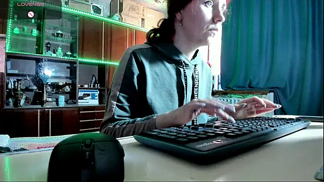 pa1e pr1ncess online show from 03.15.25