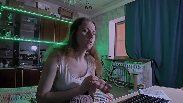 Snapshot of pa1e_pr1ncess chatting on 06.19.26 pa1e pr1ncess online show from 06.19.26
