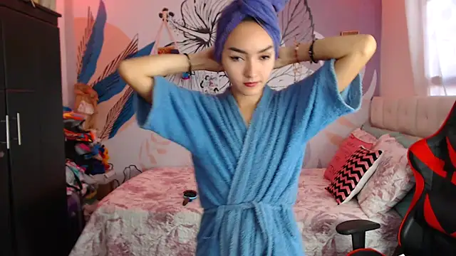 LinzyBaner online show from 01.14.25