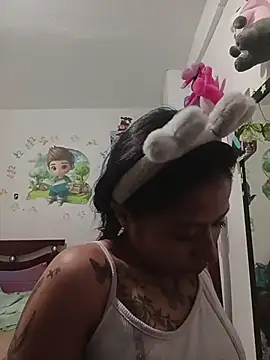 Snapshot of CATRINA_SEXXX chatting on 11.22.25 CATRINA SEXXX online show from 11.22.25