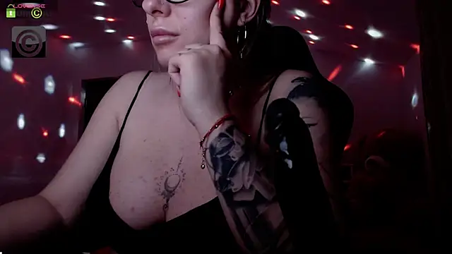 SonyaDevon online show from 01.14.25