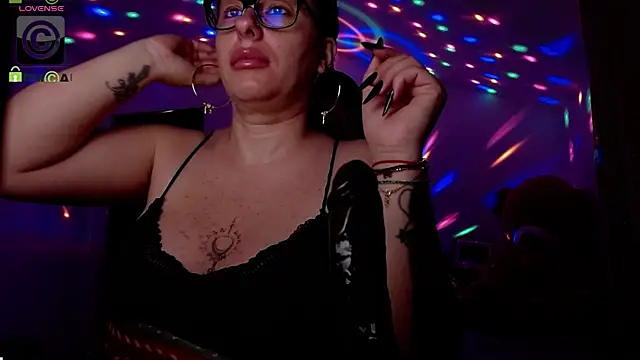 SonyaDevon online show from 05.23.26