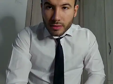 Snapshot of Justynn1 chatting on 01.17.25 Justynn1 online show from 01.17.25