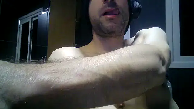Snapshot of gauchors20 chatting on 05.01.26 gauchors20 online show from 05.01.26