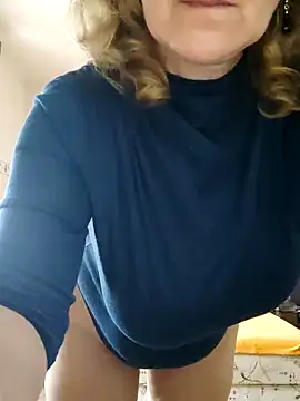 Snapshot of Elza01 chatting on 12.07.24 Elza01 online show from 12.07.24