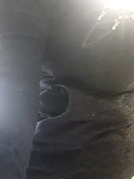 Snapshot of Elza01 chatting on 12.24.24 Elza01 online show from 12.24.24